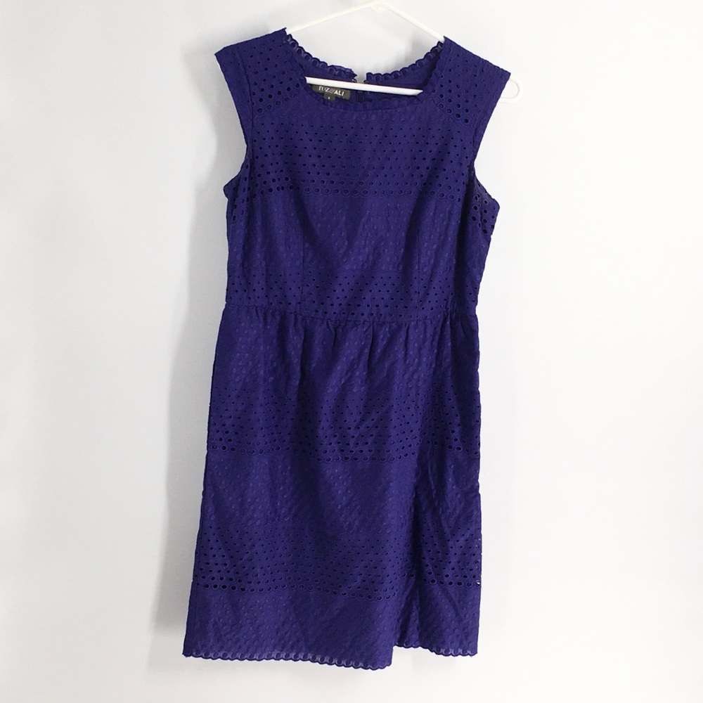 ⬇️$35 Roz & Ali Blue Eyelet Back Zip Dress… - Picture 4 of 7